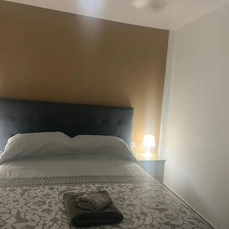 Arona 2-bed - Sleeps 5 - Outdoor Pool